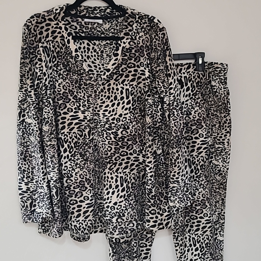 Natori Velour Lounge Set Size L